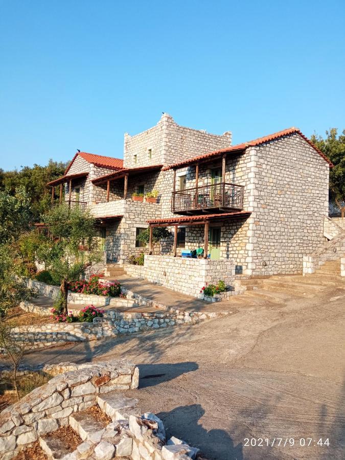 Villas Guest House Vathí Exteriör bild